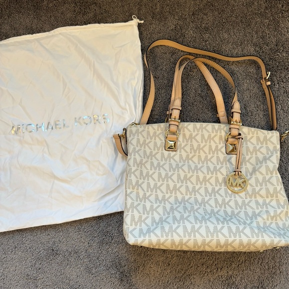 Michael Kors Signature Logo Large Purse With Silk Duster - Picture 6 of 9